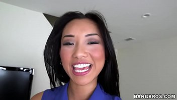 Redtub - Asiatica sendo fodida sem camisinha