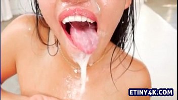 Vadia tomando porra na cara no Sexo gostoso